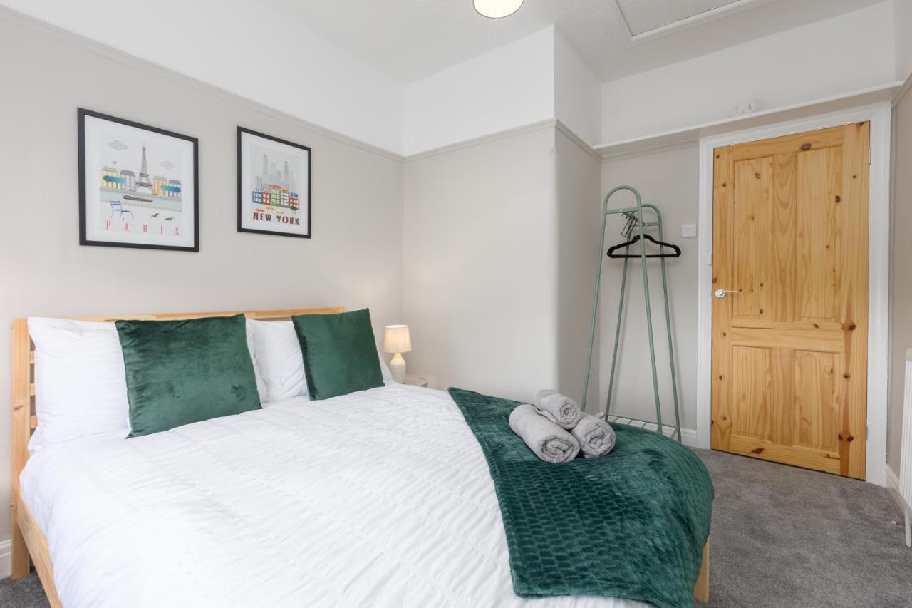 Charles Alexander Short Stay - Ansdell House Blackpool Esterno foto