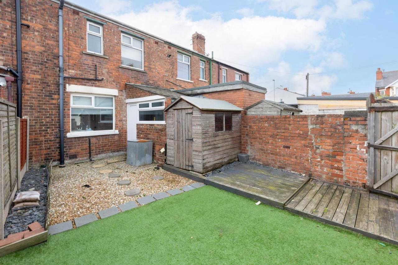 Charles Alexander Short Stay - Ansdell House Blackpool Esterno foto